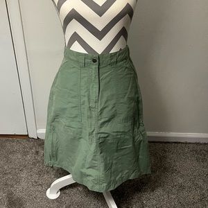 Woolrich Utility Midi Skirt Olive Green‎ Size 6 Size Zipper Back Pockets